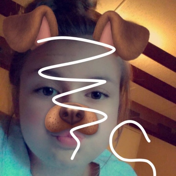 Meet your Posher, Kylie - Picture 1 of 1